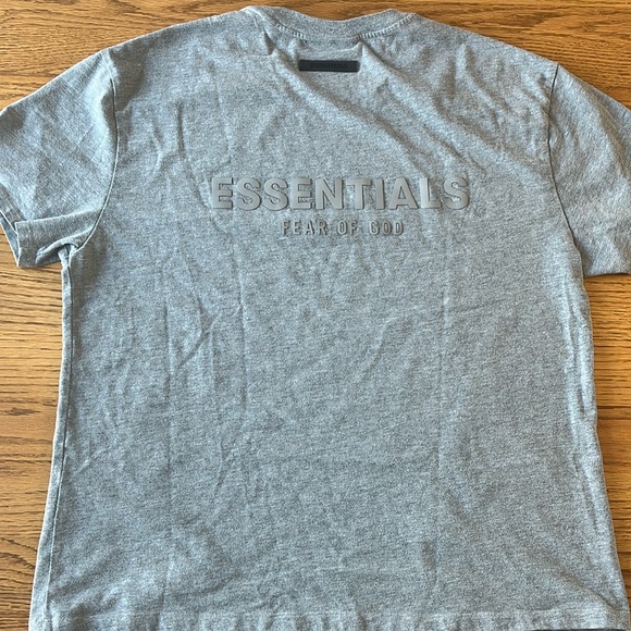 Fear of God Essentials T shirt - Picture 1 of 2